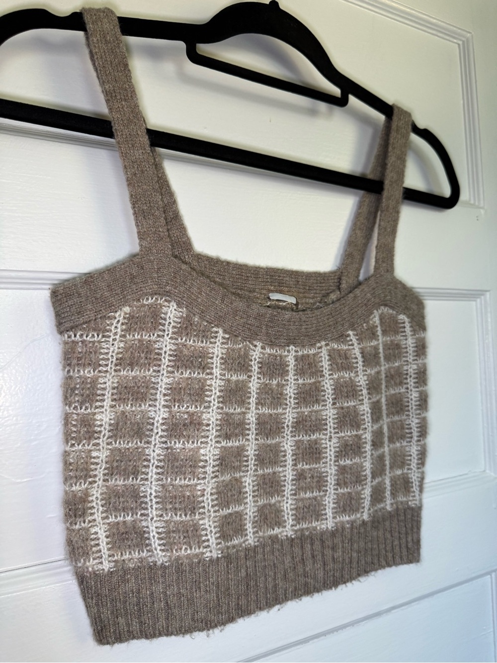 Astr Briarwood Checkered Beige Plaid Knit Sweater Crop Top Soft Fuzzy Texture S - Picture 3 of 9